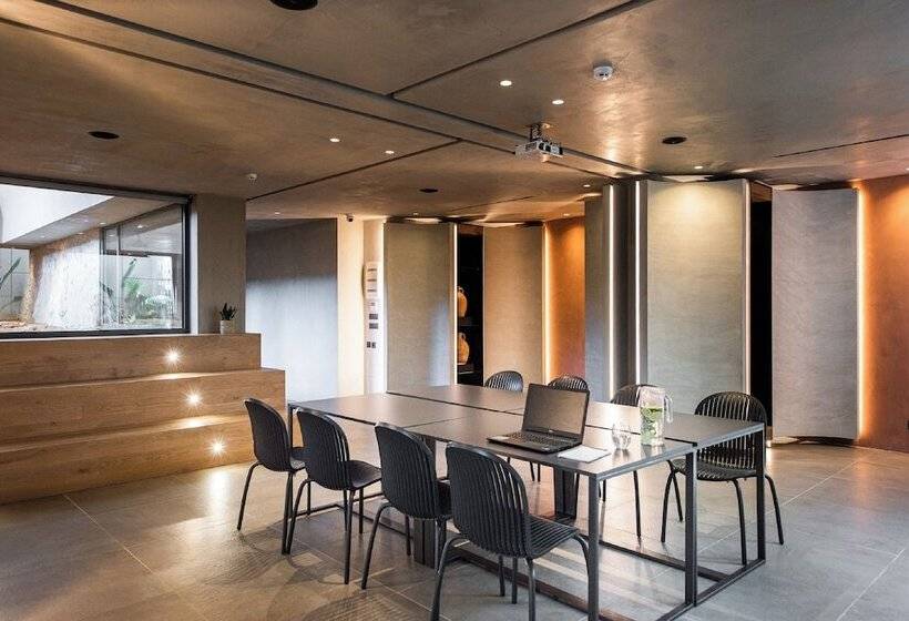 Pilot Amphora Boutique Hotel Adults Only