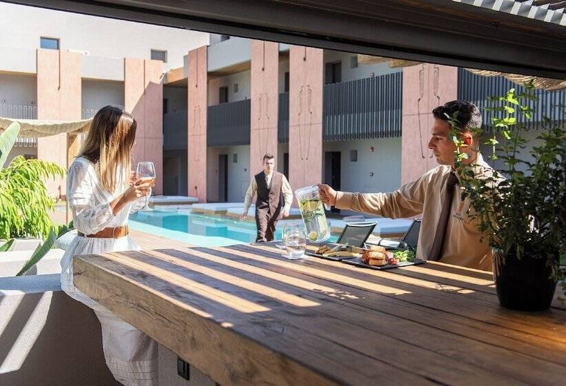 Pilot Amphora Boutique Hotel Adults Only