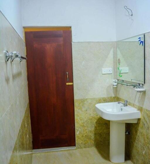 Hotel Shehani Beach Bungalow