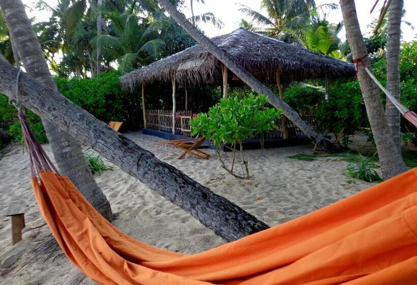 Hotel Shehani Beach Bungalow