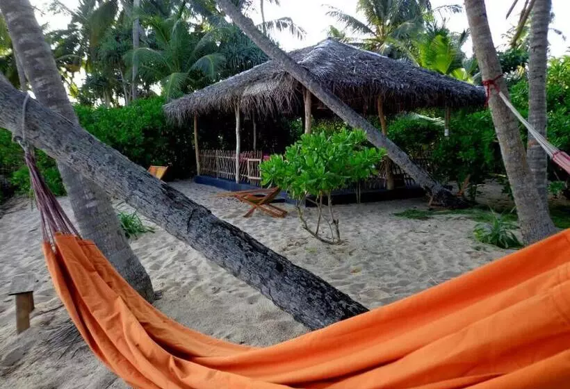 هتل Shehani Beach Bungalow
