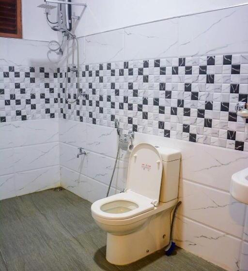 Hotel Shehani Beach Bungalow