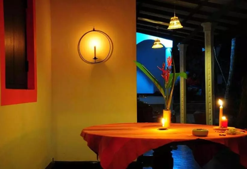 هتل Shehani Beach Bungalow
