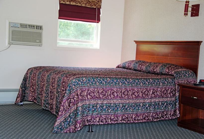 فندق على الطريق Potsdam Inn