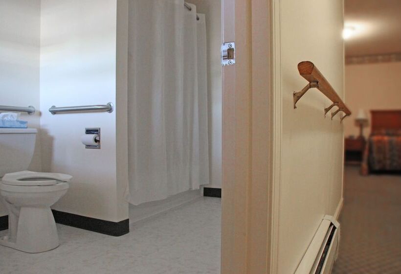 فندق على الطريق Potsdam Inn