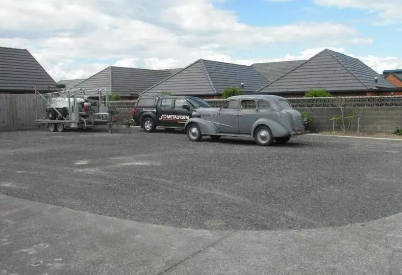 Asure Evergreen Motel