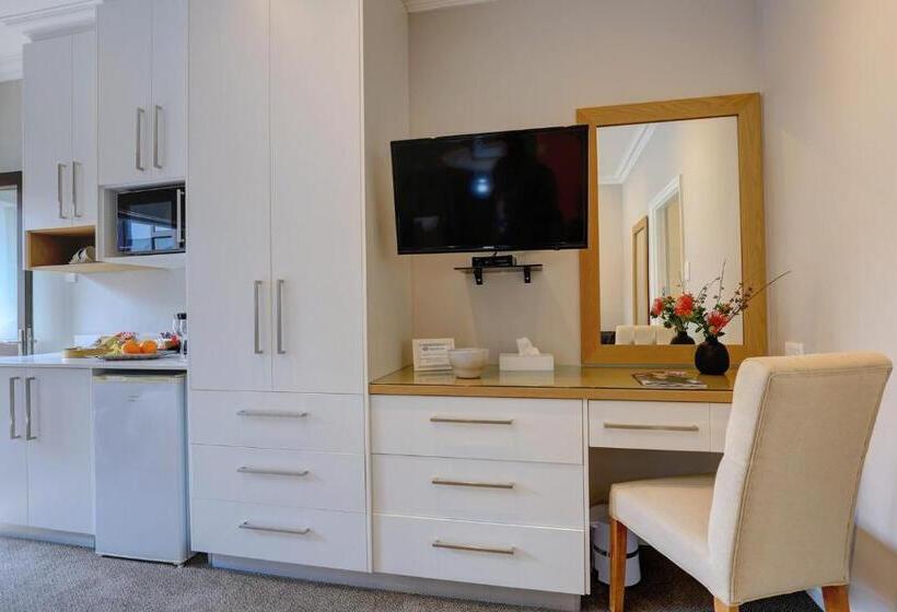 Bay Lodge On The Beach