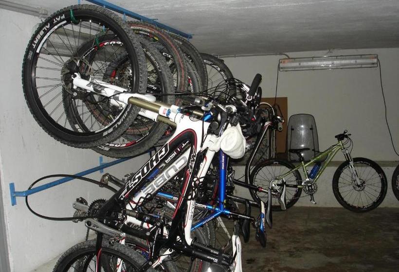 בית מלון כפרי Al Caminetto