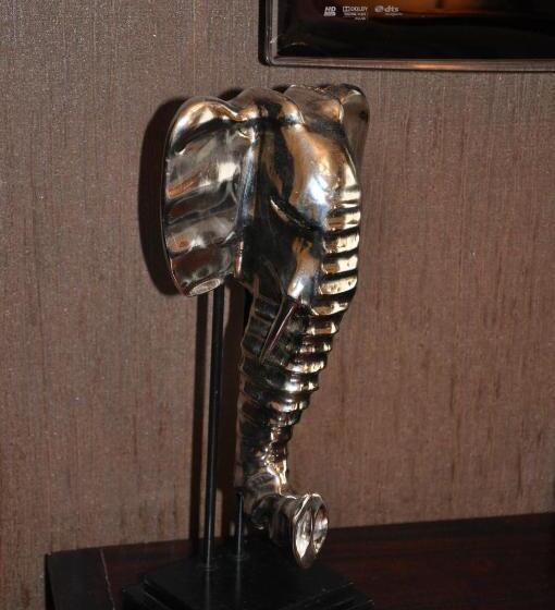 فندق Authentic By Balladins, Hôtel Le Carré D Aix