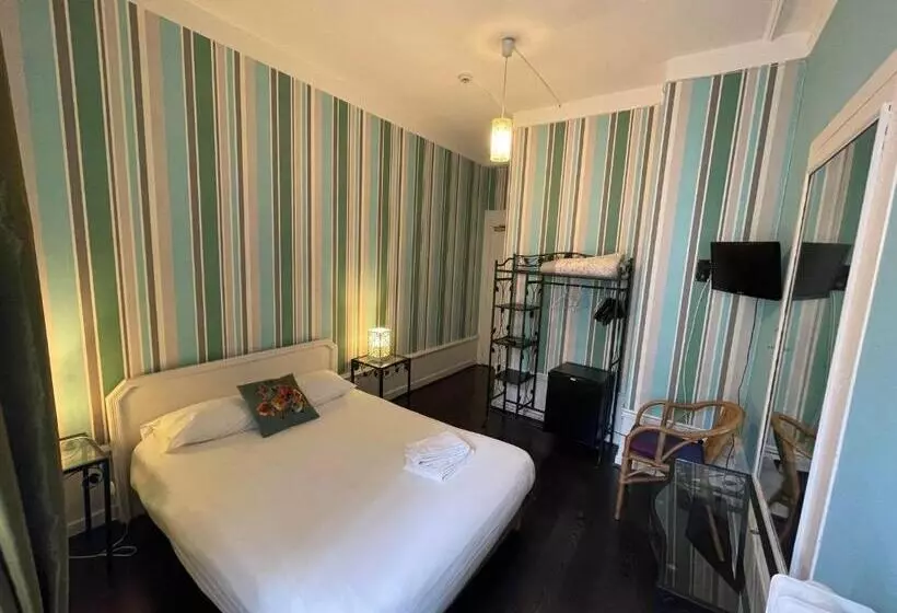 Hotel Authentic By Balladins, Hôtel Le Carré D Aix