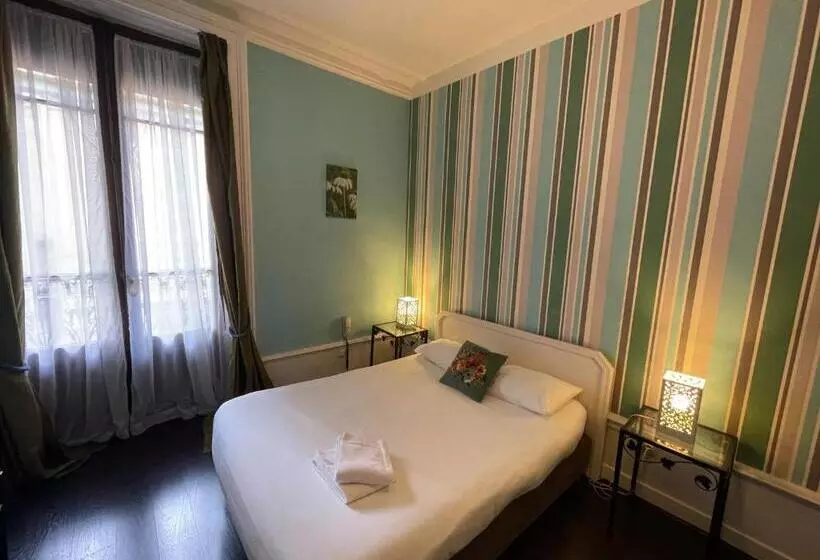 Hotel Authentic By Balladins, Hôtel Le Carré D Aix