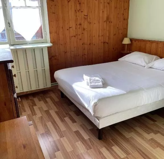 Hotel Authentic By Balladins, Hôtel Le Carré D Aix