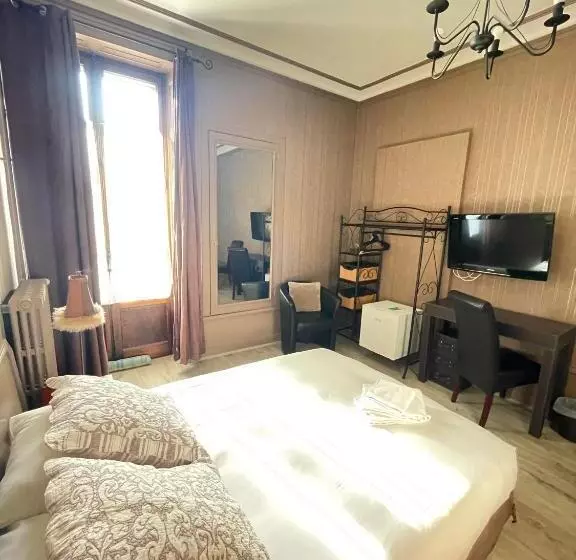 Hotel Authentic By Balladins, Hôtel Le Carré D Aix