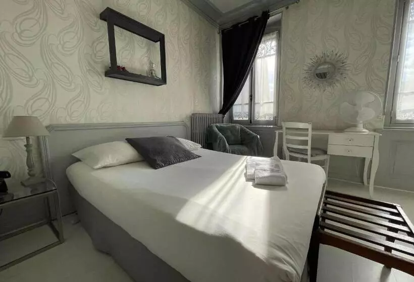 Hotel Authentic By Balladins, Hôtel Le Carré D Aix