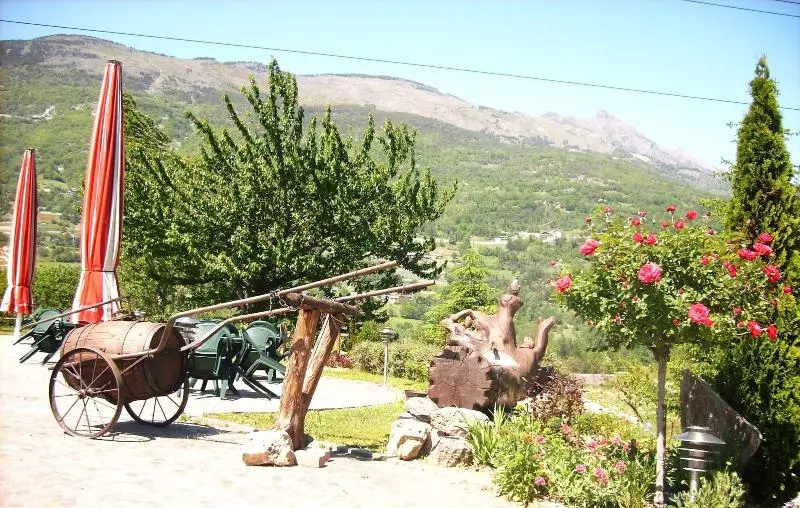 호텔 Comtes De Challant Albergo Etico Valle D Aosta