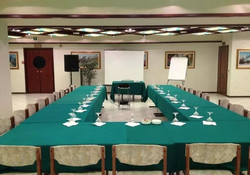 호텔 Comtes De Challant Albergo Etico Valle D Aosta