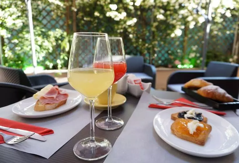 Отель Del Corso