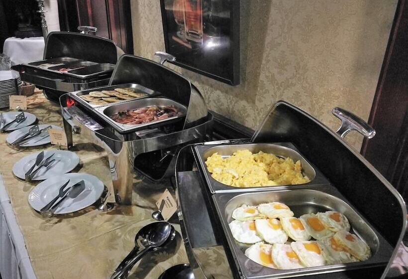 Hotel Golden Ball Club