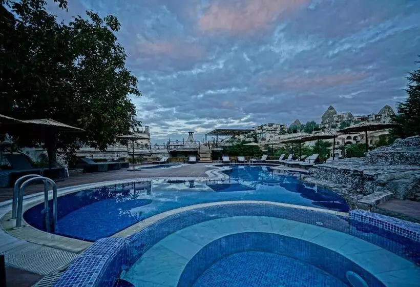 ホテル Holiday Cave