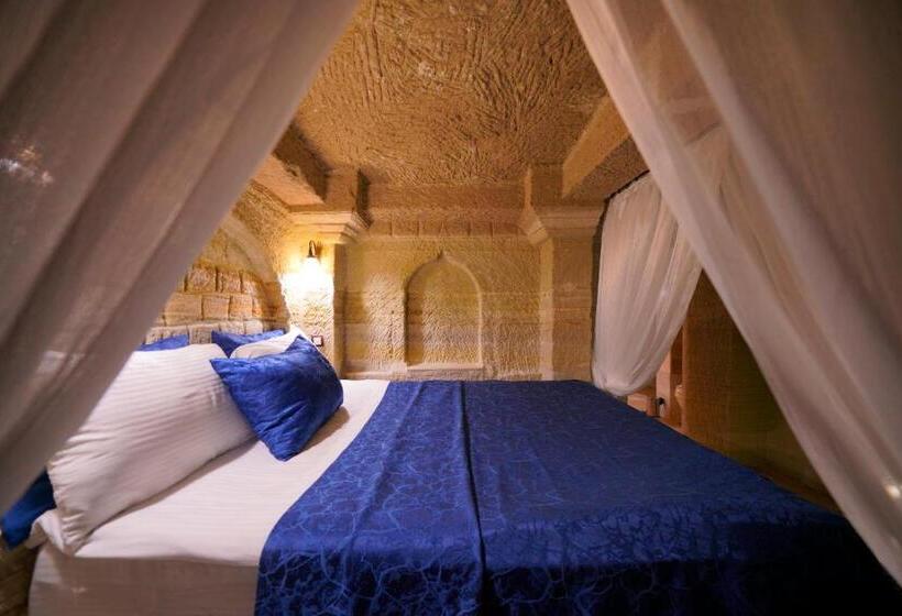 ホテル Holiday Cave