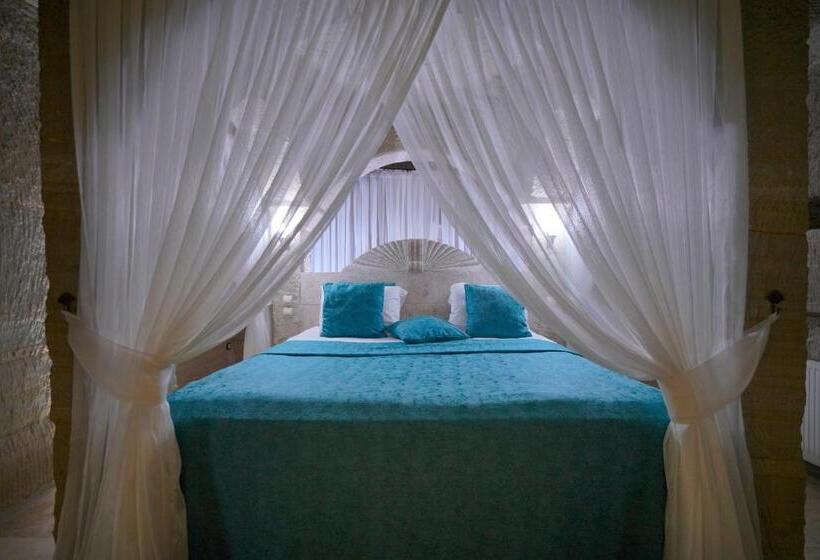 ホテル Holiday Cave