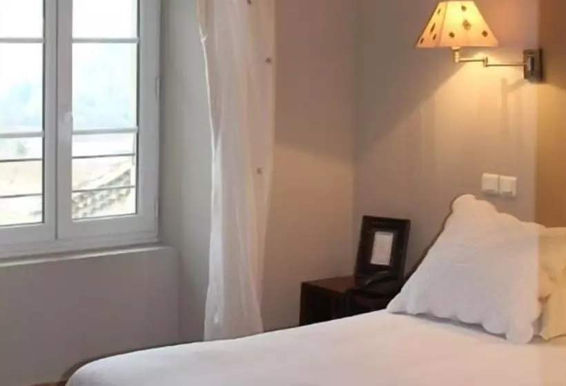 Отель Hôtel De Mirmande