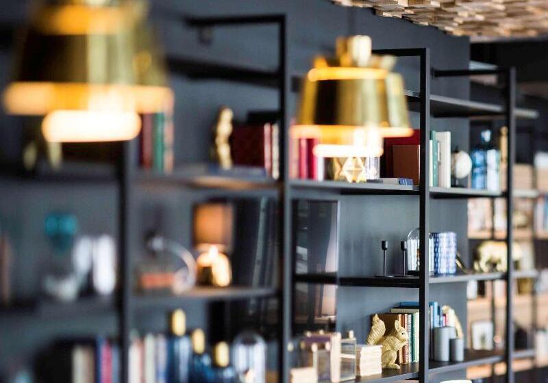 Hotel Ibis Styles Laval Centre Gare