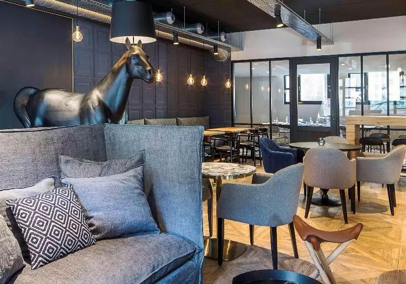 Hotel Ibis Styles Laval Centre Gare