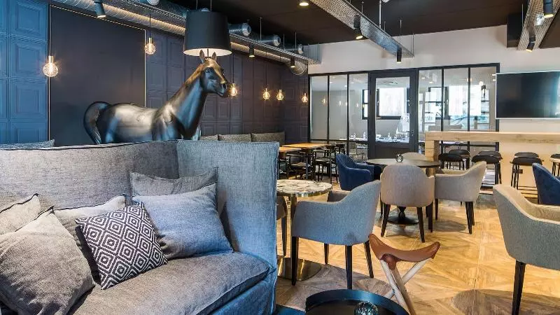 Hotel Ibis Styles Laval Centre Gare