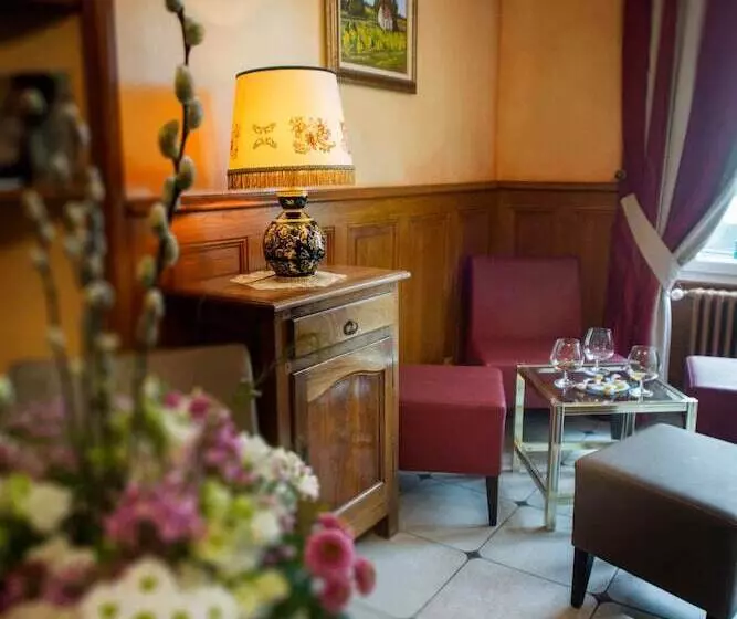 Отель La Chaumiere