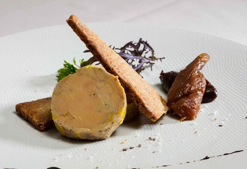 ホテル La Chaumiere