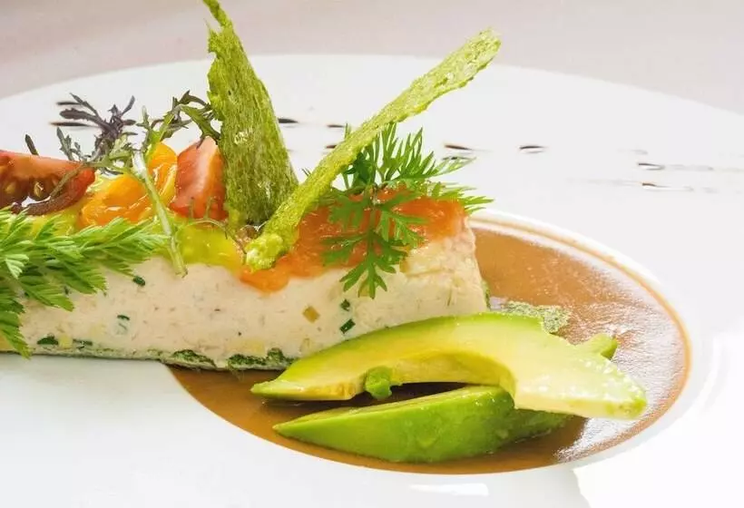 Отель La Chaumiere