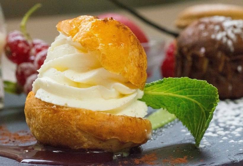 ホテル La Chaumiere