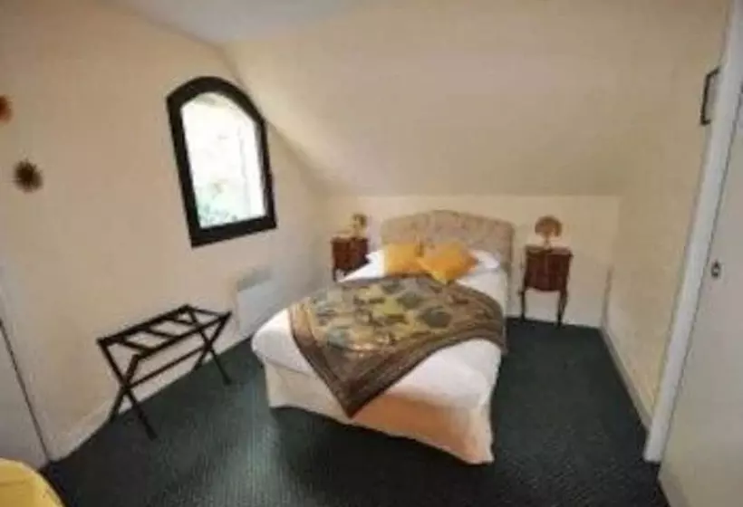 هتل La Chaumière Roz Aven