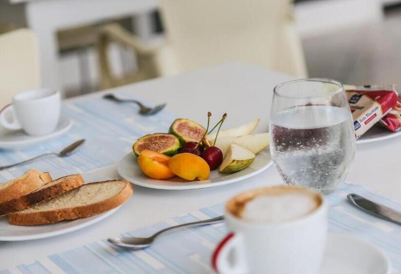 בית מלון כפרי Luna Lido