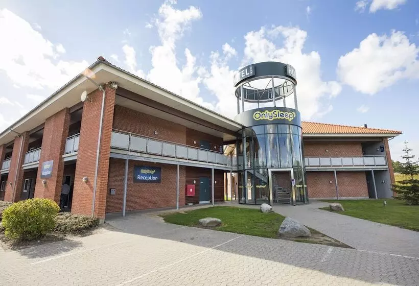 בית מלון כפרי Onlysleep Trafikcenter