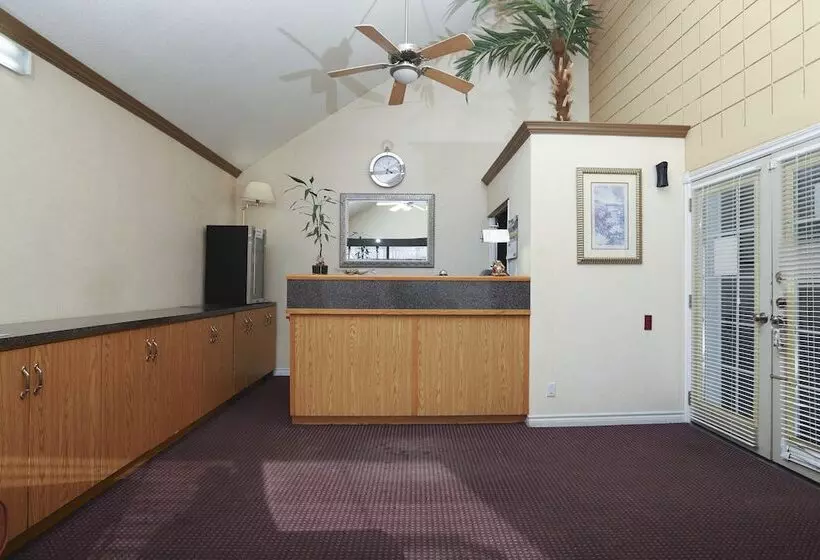 酒店 Owen Sound Inn