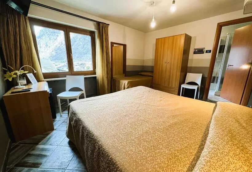 호텔 &restaurant Armanac De Toubie