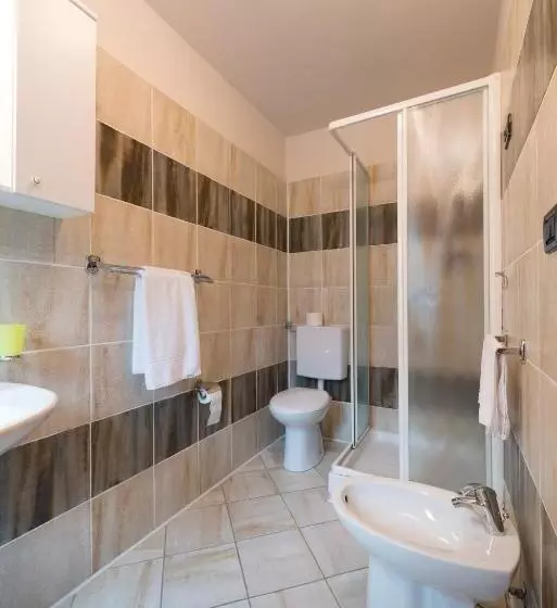 호텔 &restaurant Armanac De Toubie