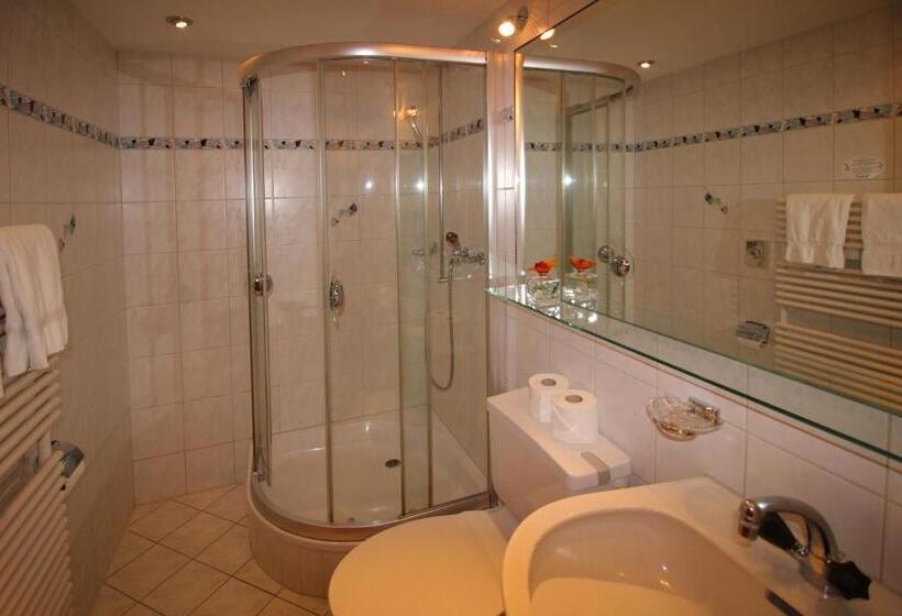 Отель Restaurant Mattmarkblick