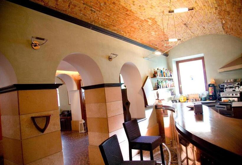 בית מלון כפרי Savoia