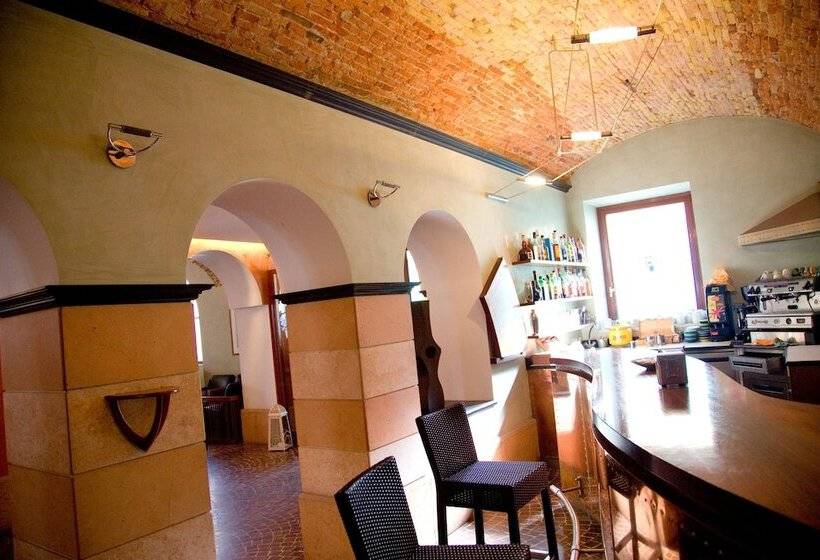 בית מלון כפרי Savoia