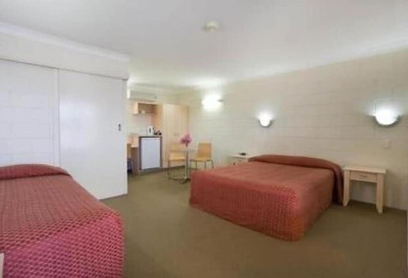 Nambour Lodge Motel