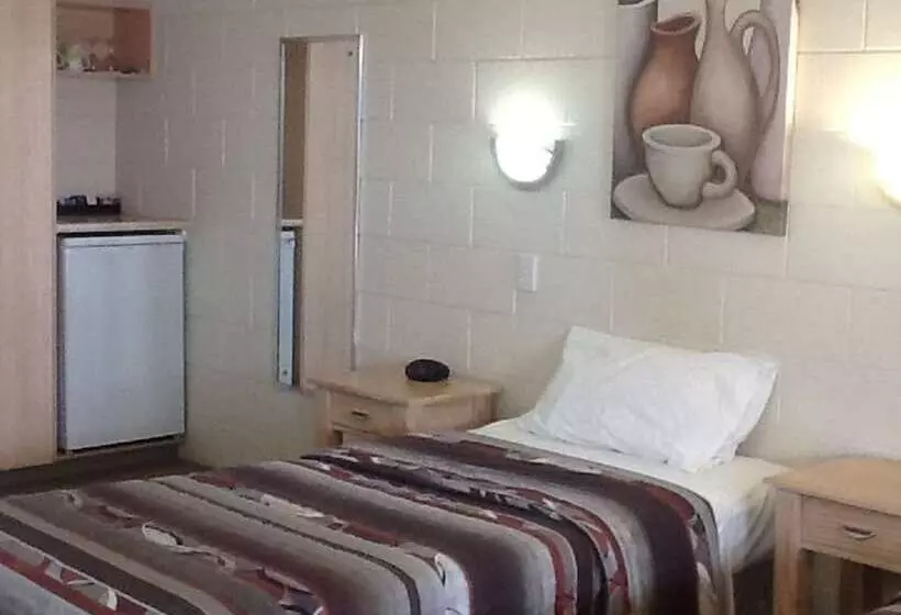 Nambour Lodge Motel
