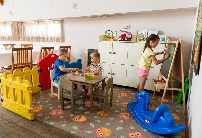 Orchidea Hotel Lipót