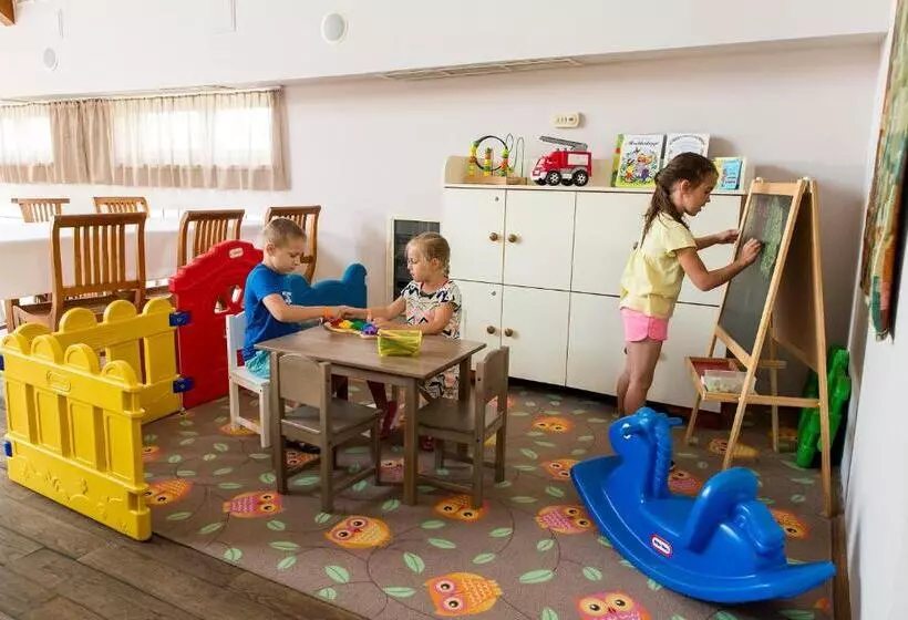 Orchidea Hotel Lipót