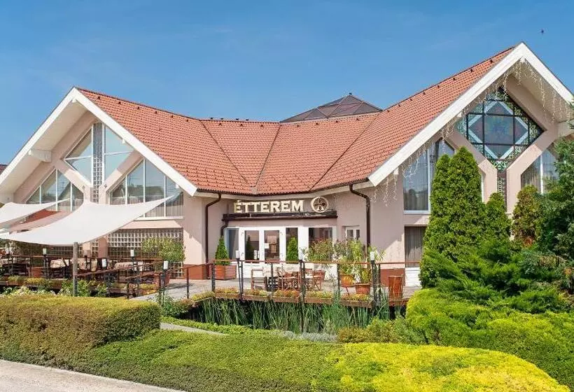 Orchidea Hotel Lipót