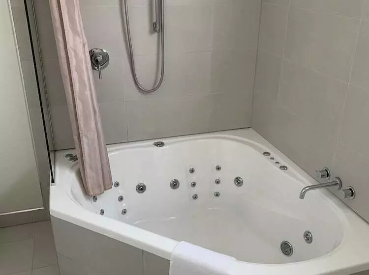 Salerno Motel Apartments