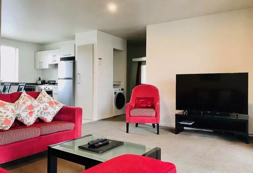 Salerno Motel Apartments