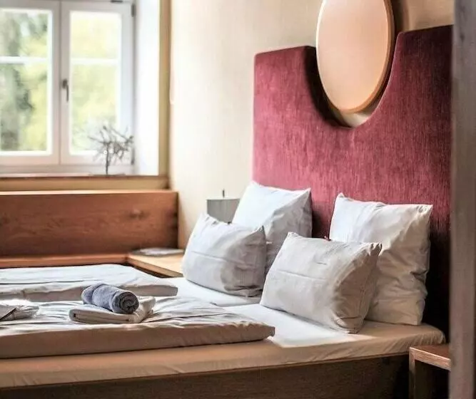 Отель The Townhouse Ruhpolding